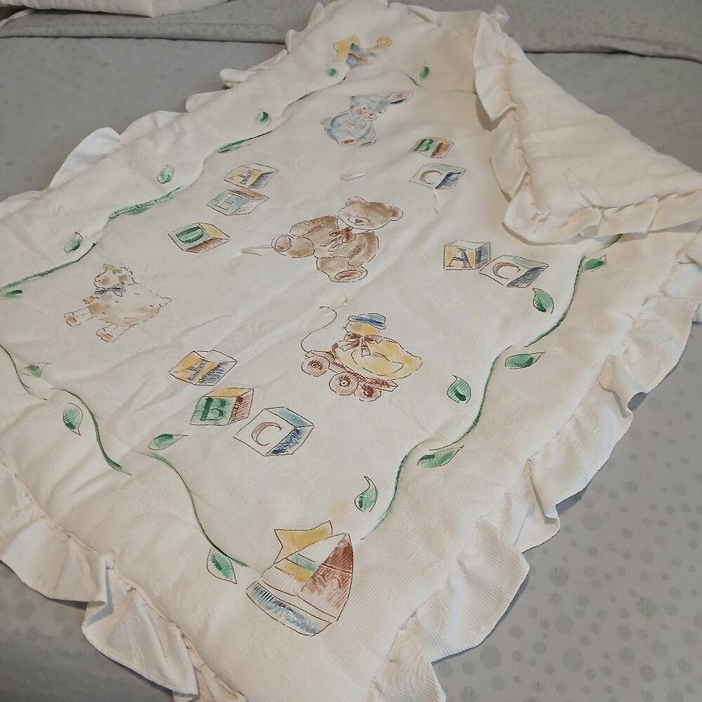 KidsLine Baby Bedding Quilt with lovely ruffled edge Made in USA